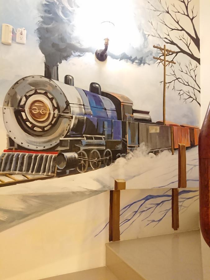 Hotel The Railroad Runs T'ai-tung Esterno foto